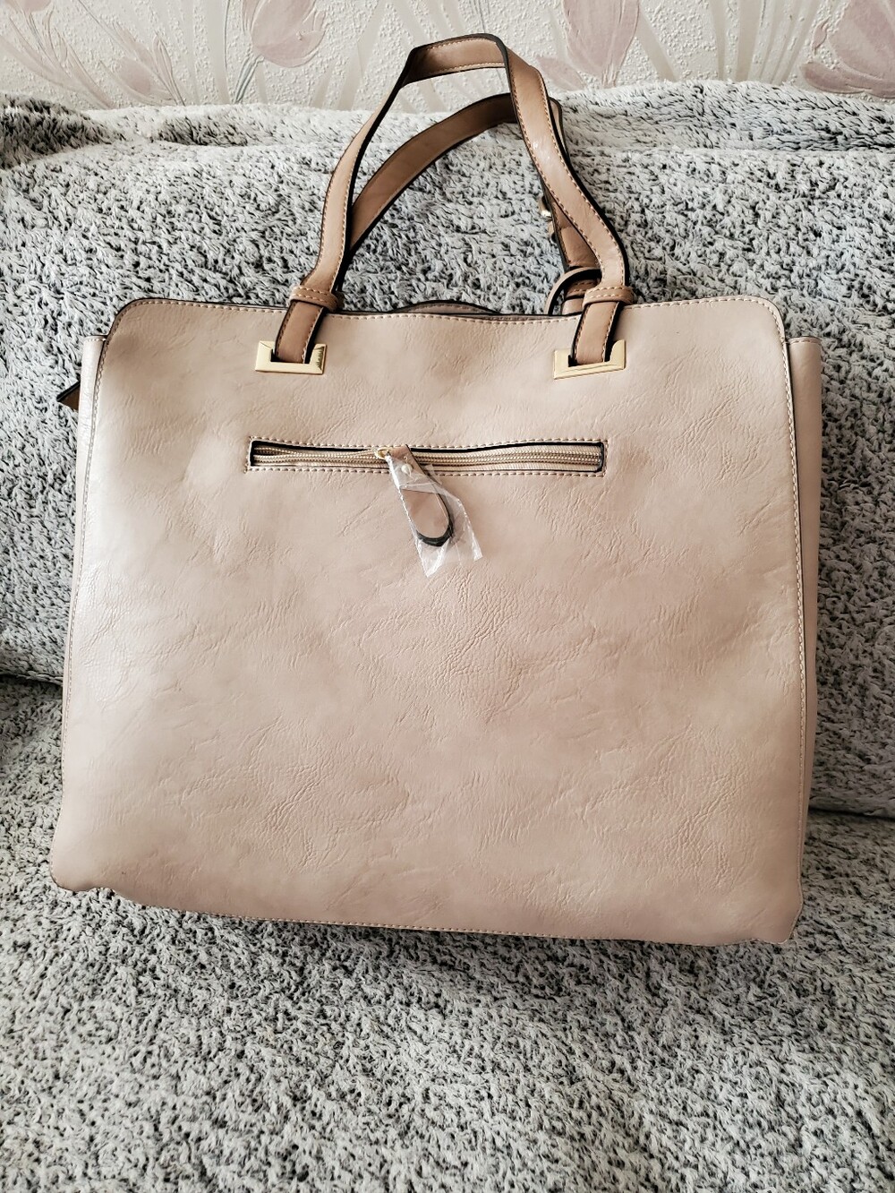 Simply Noelle Beige Tote with Tan Handles and Gold Accent - Picture 3 of 8